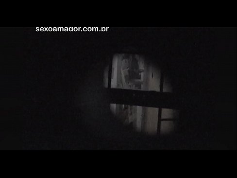 ❤️ Lourinho é filmado secretamente por um voyeur de bairro escondido atrás de tijolos ocos ❤ Porno vídeo em pt.tvmarket.top ❌